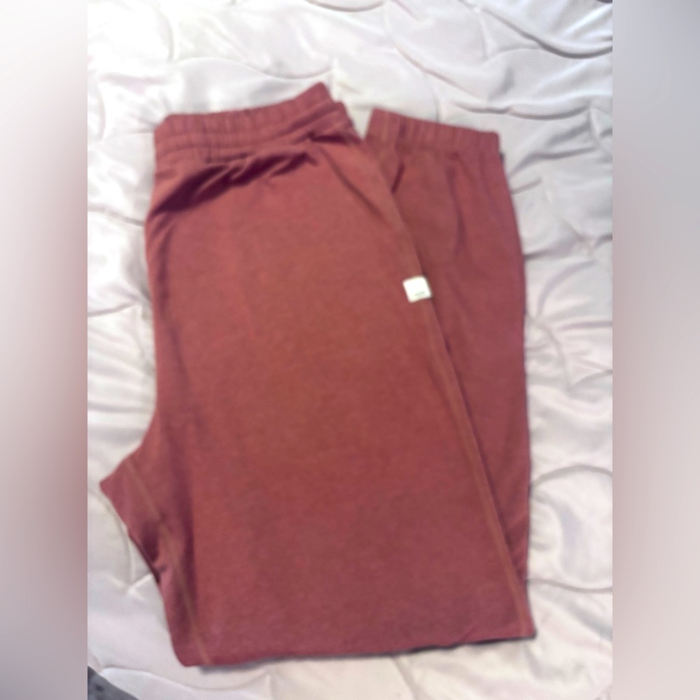 Vuori womens joggers